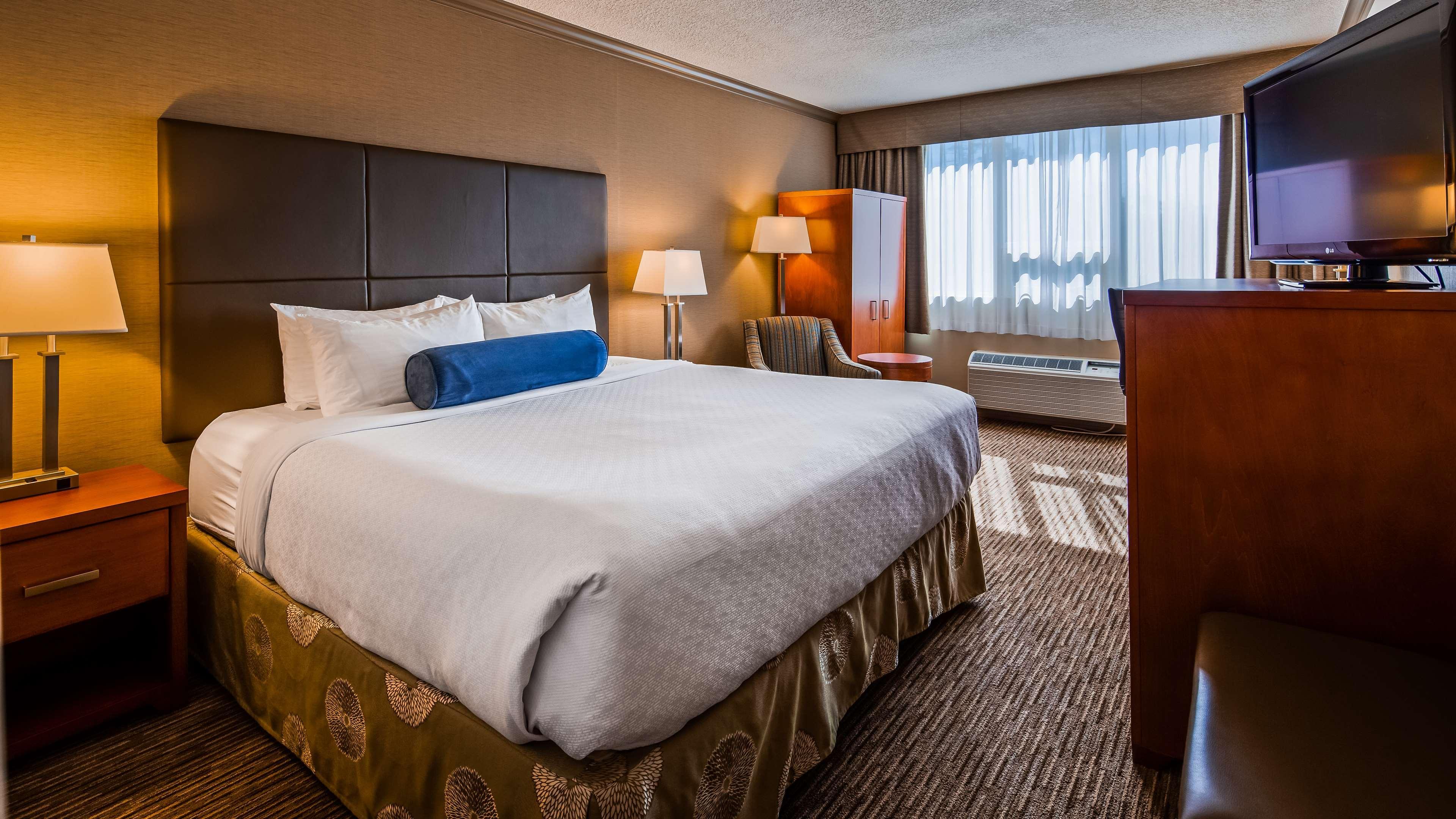 Best Western Plus Barclay Hotel Port Alberni Bagian luar foto